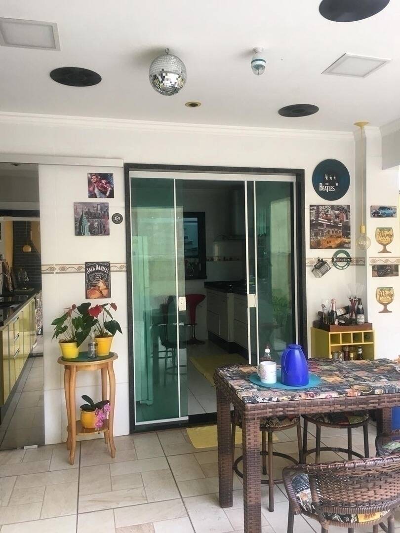 Casa à venda com 3 quartos, 160m² - Foto 15