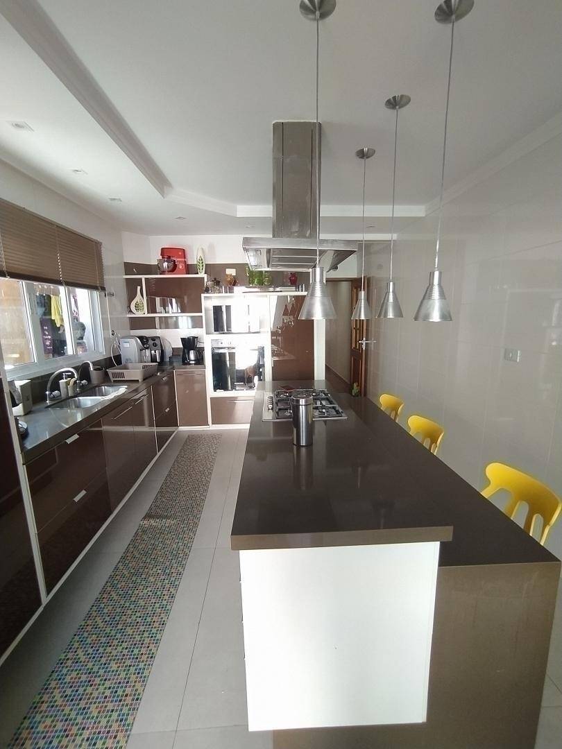 Casa à venda com 4 quartos, 154m² - Foto 16