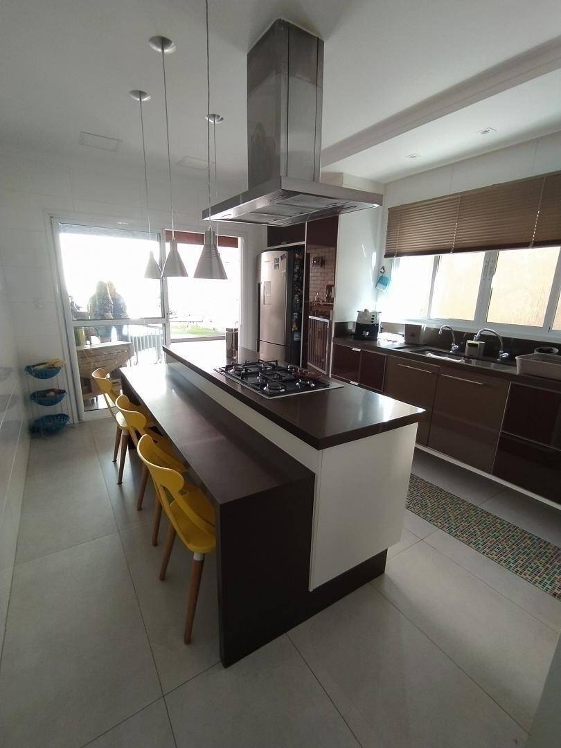 Casa à venda com 4 quartos, 154m² - Foto 18