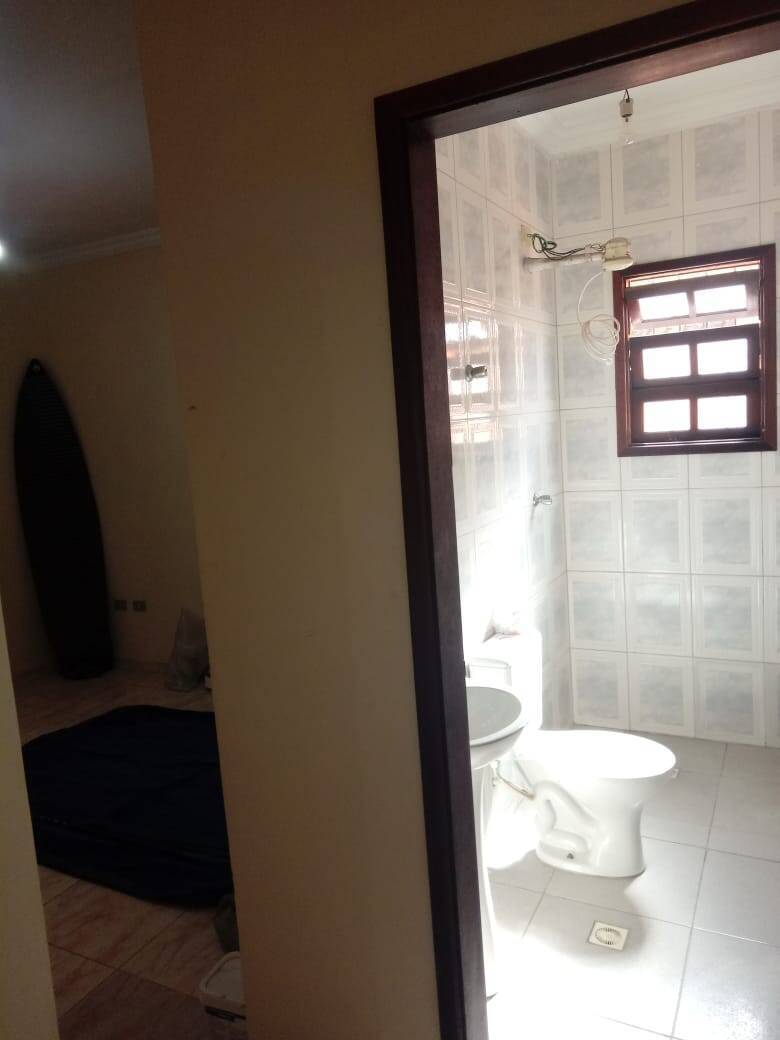 Casa à venda com 3 quartos, 100m² - Foto 5