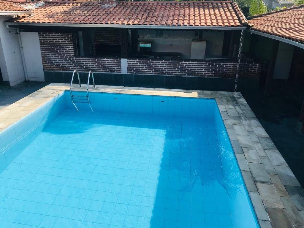 Casa à venda com 3 quartos, 300m² - Foto 11