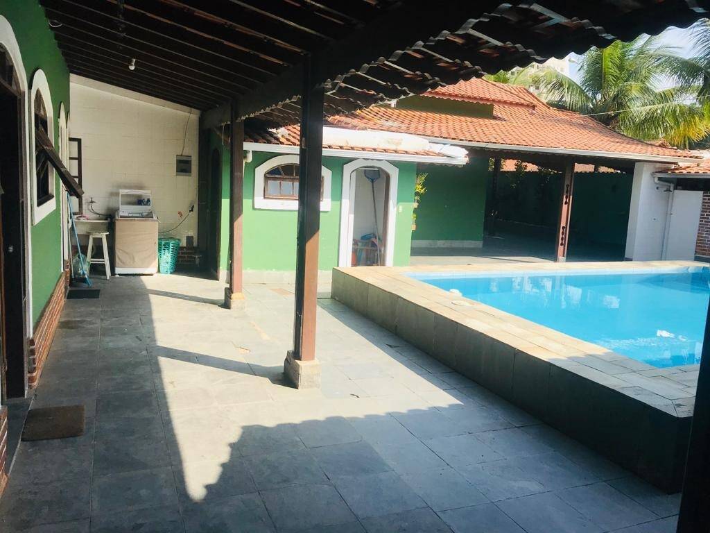 Casa à venda com 3 quartos, 300m² - Foto 14