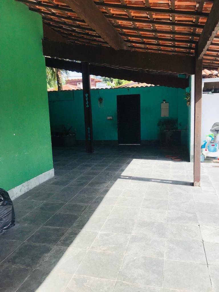 Casa à venda com 3 quartos, 300m² - Foto 17