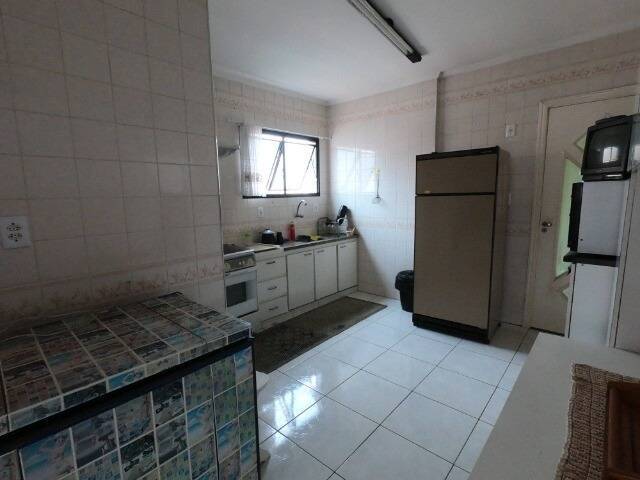 Apartamento à venda com 2 quartos, 135m² - Foto 4