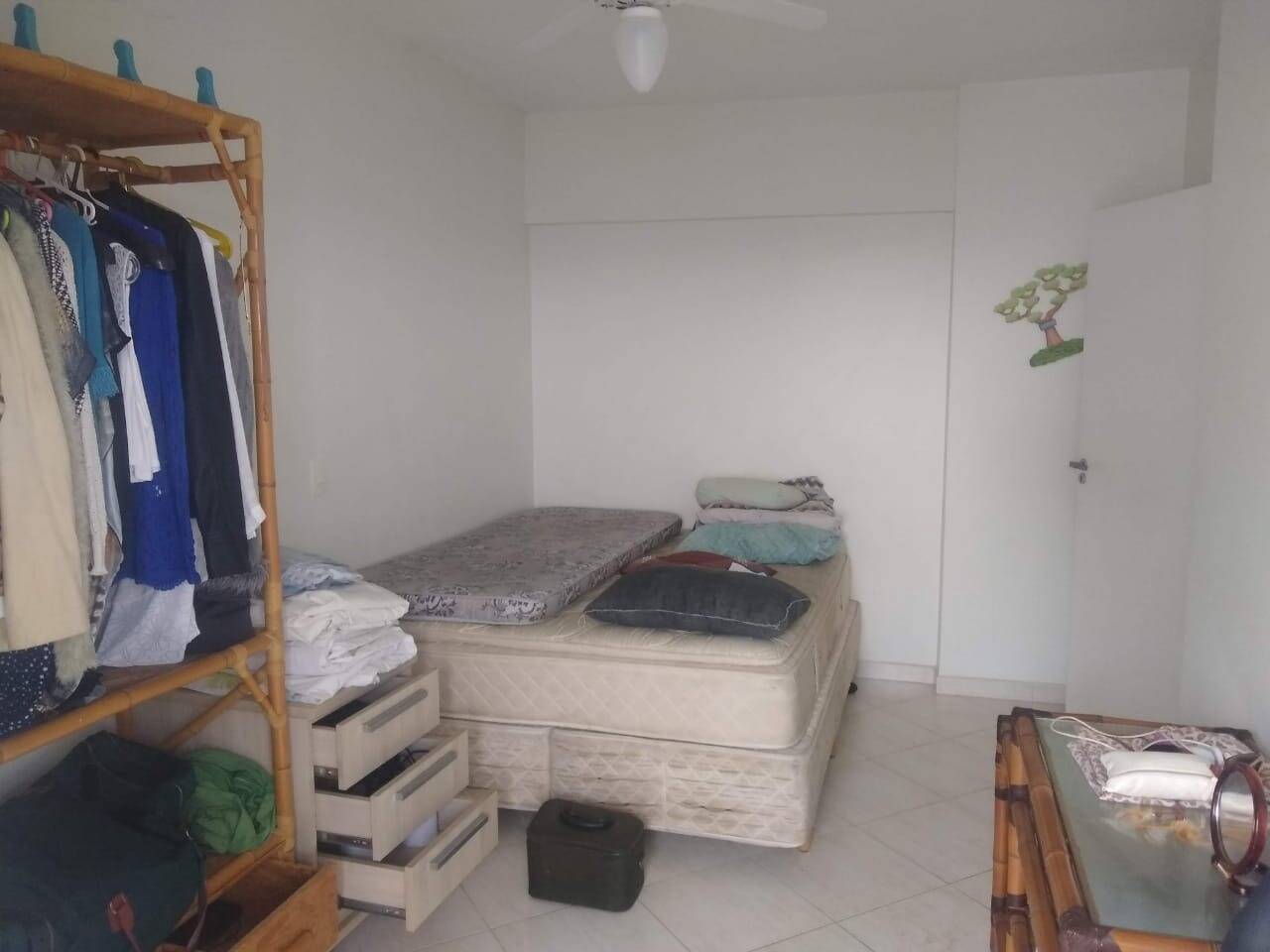 Apartamento à venda com 3 quartos, 252m² - Foto 9