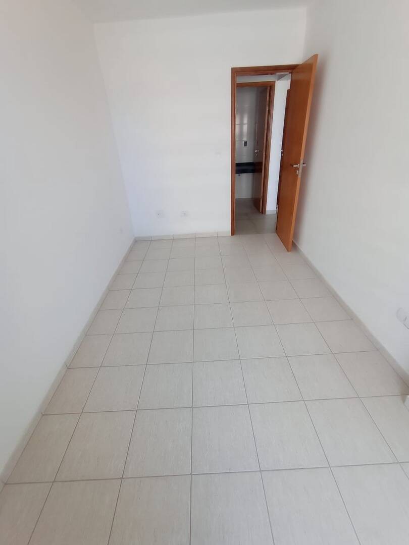 Apartamento à venda com 2 quartos, 76m² - Foto 4