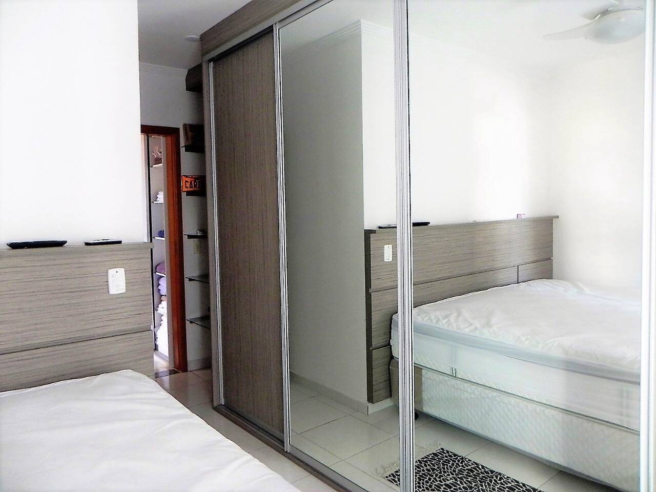 Apartamento à venda com 3 quartos - Foto 12