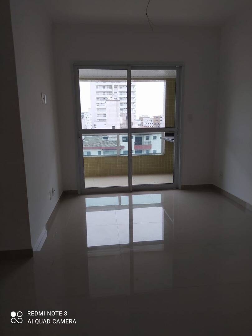 Apartamento à venda com 2 quartos, 69m² - Foto 2