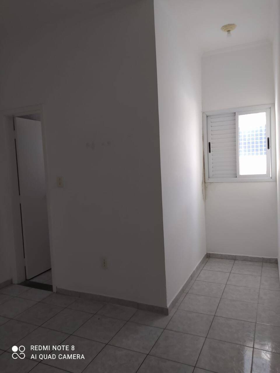 Casa para alugar com 2 quartos, 65m² - Foto 17