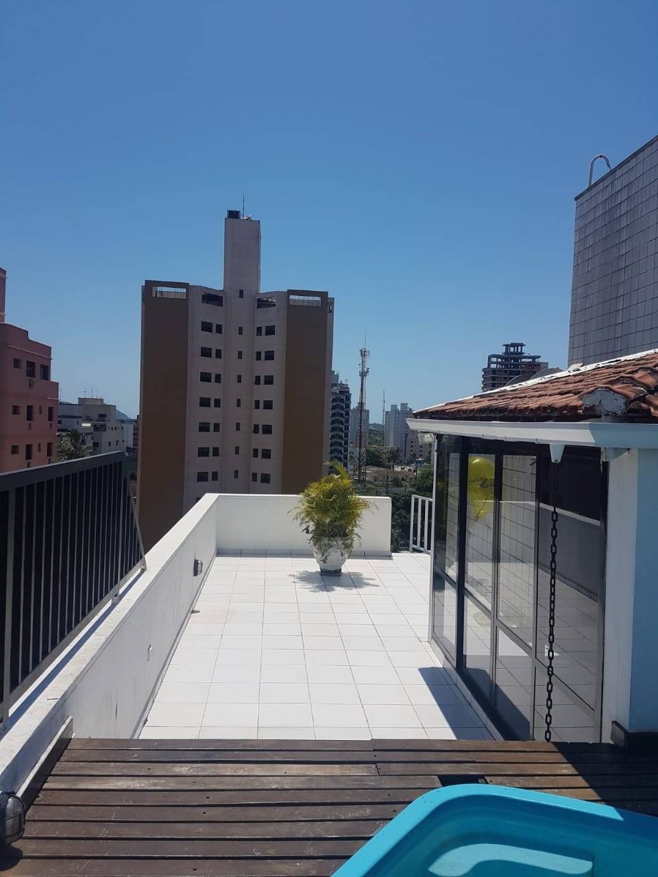 Cobertura à venda com 3 quartos, 220m² - Foto 2