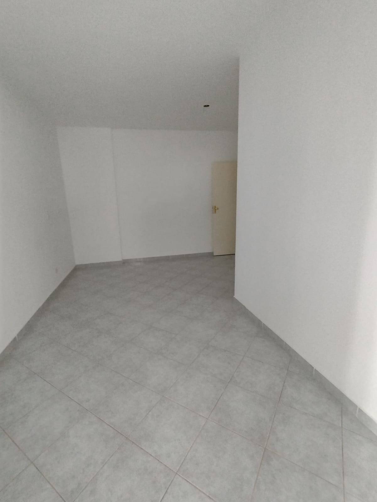 Apartamento à venda com 2 quartos, 80m² - Foto 16