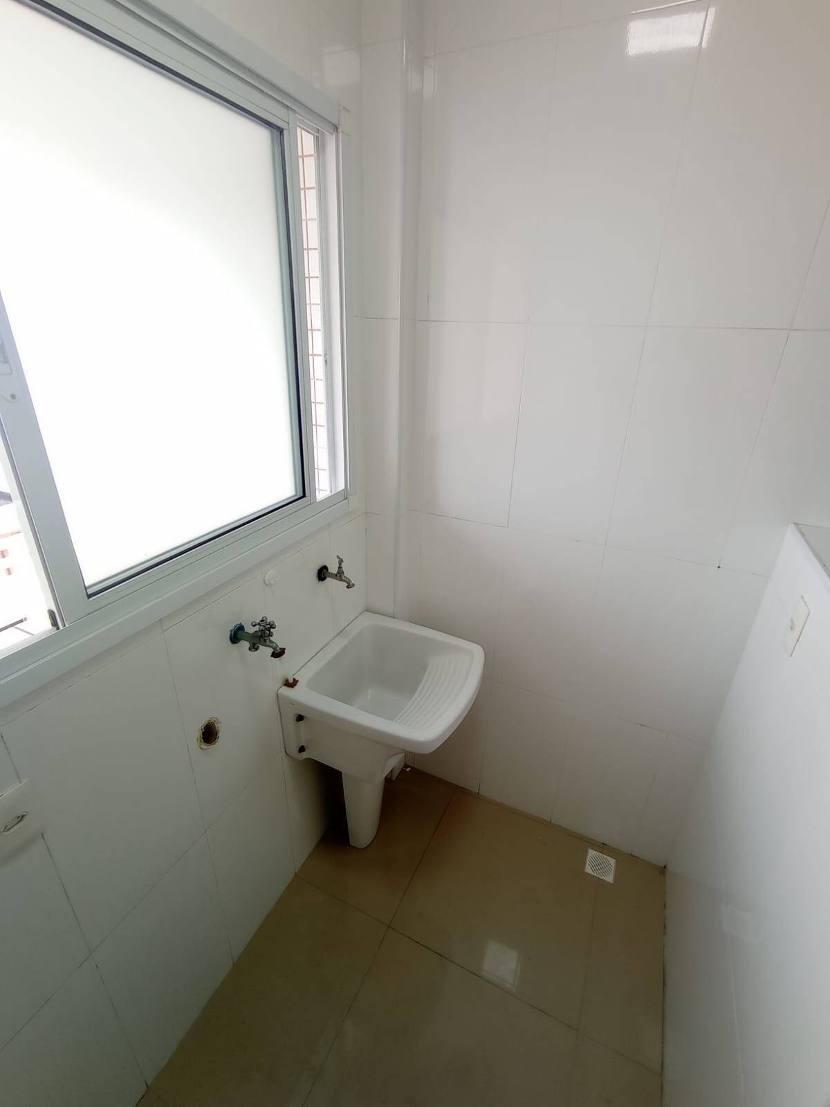 Apartamento para alugar com 2 quartos, 94m² - Foto 9