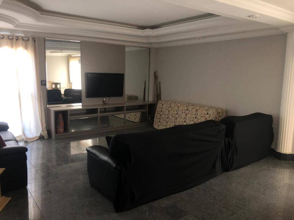 Apartamento à venda com 3 quartos, 196m² - Foto 3