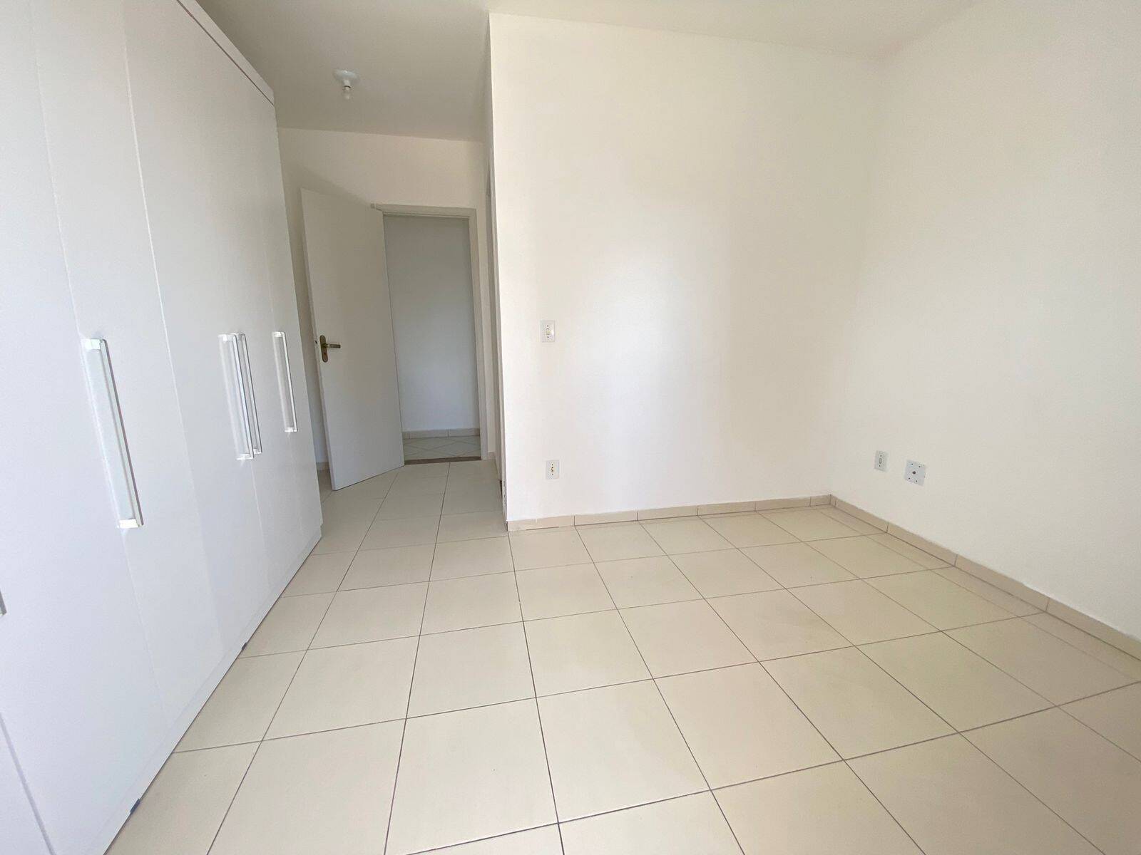 Apartamento à venda com 2 quartos, 73224m² - Foto 26