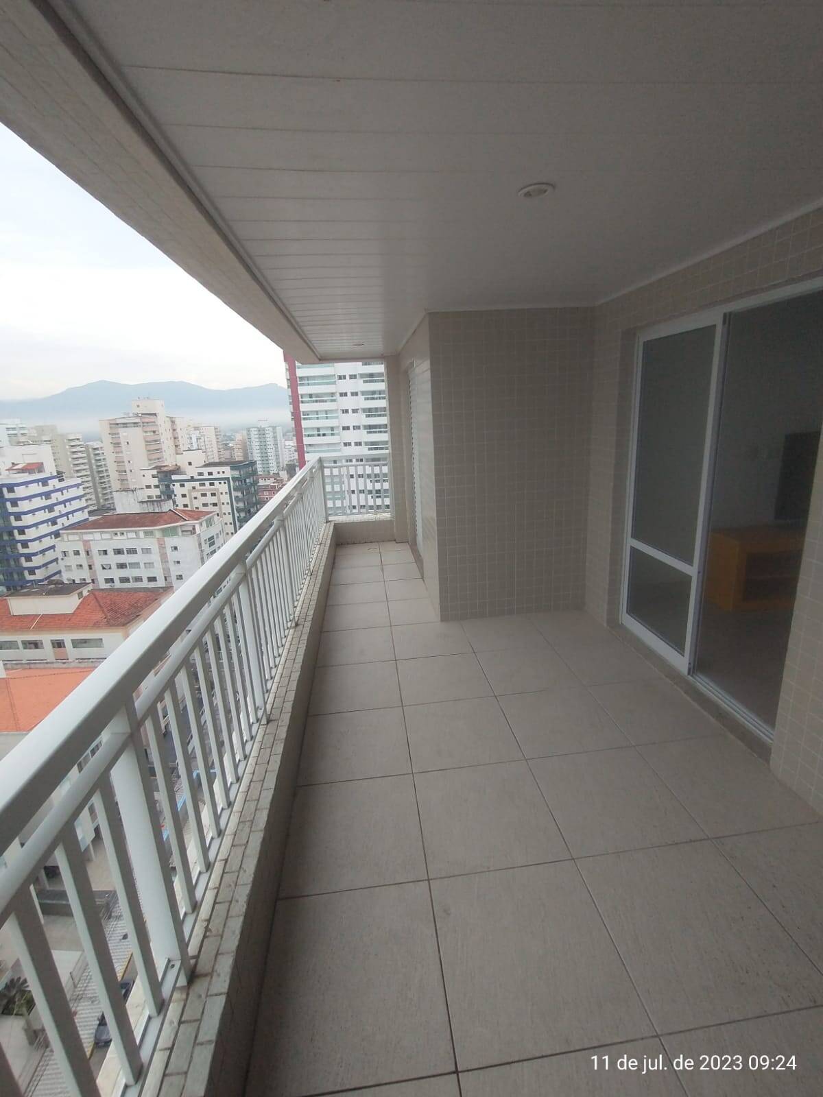 Apartamento à venda com 3 quartos, 123m² - Foto 3