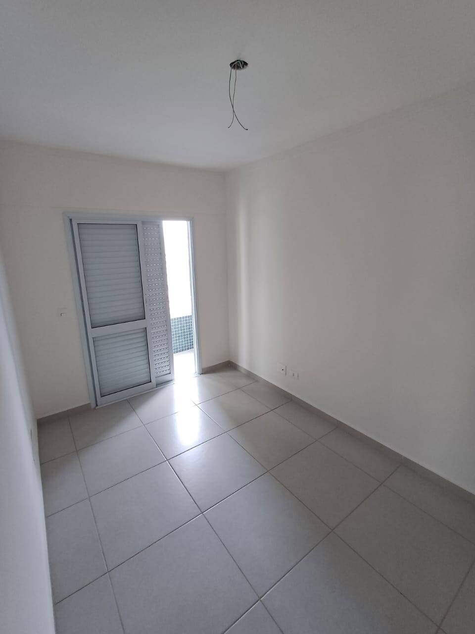 Apartamento à venda com 3 quartos, 105m² - Foto 9