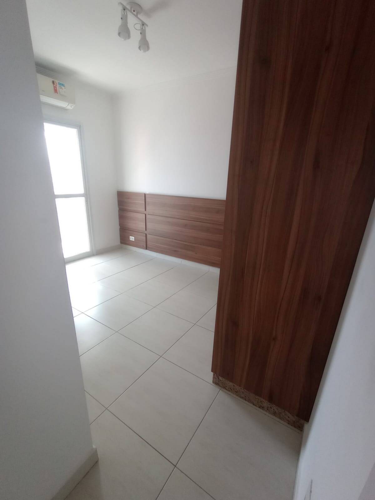 Apartamento à venda com 2 quartos, 99m² - Foto 13