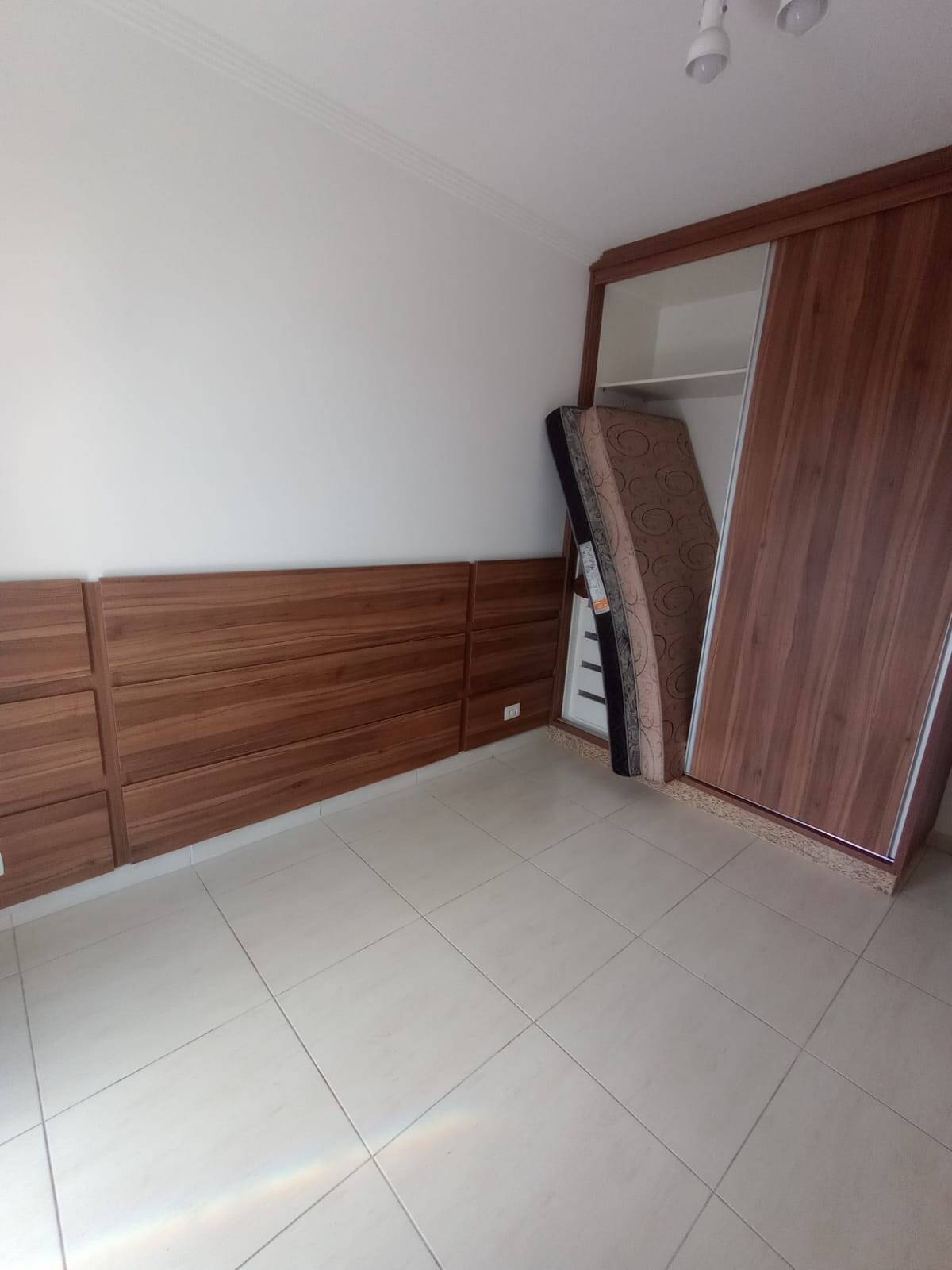 Apartamento à venda com 2 quartos, 99m² - Foto 14