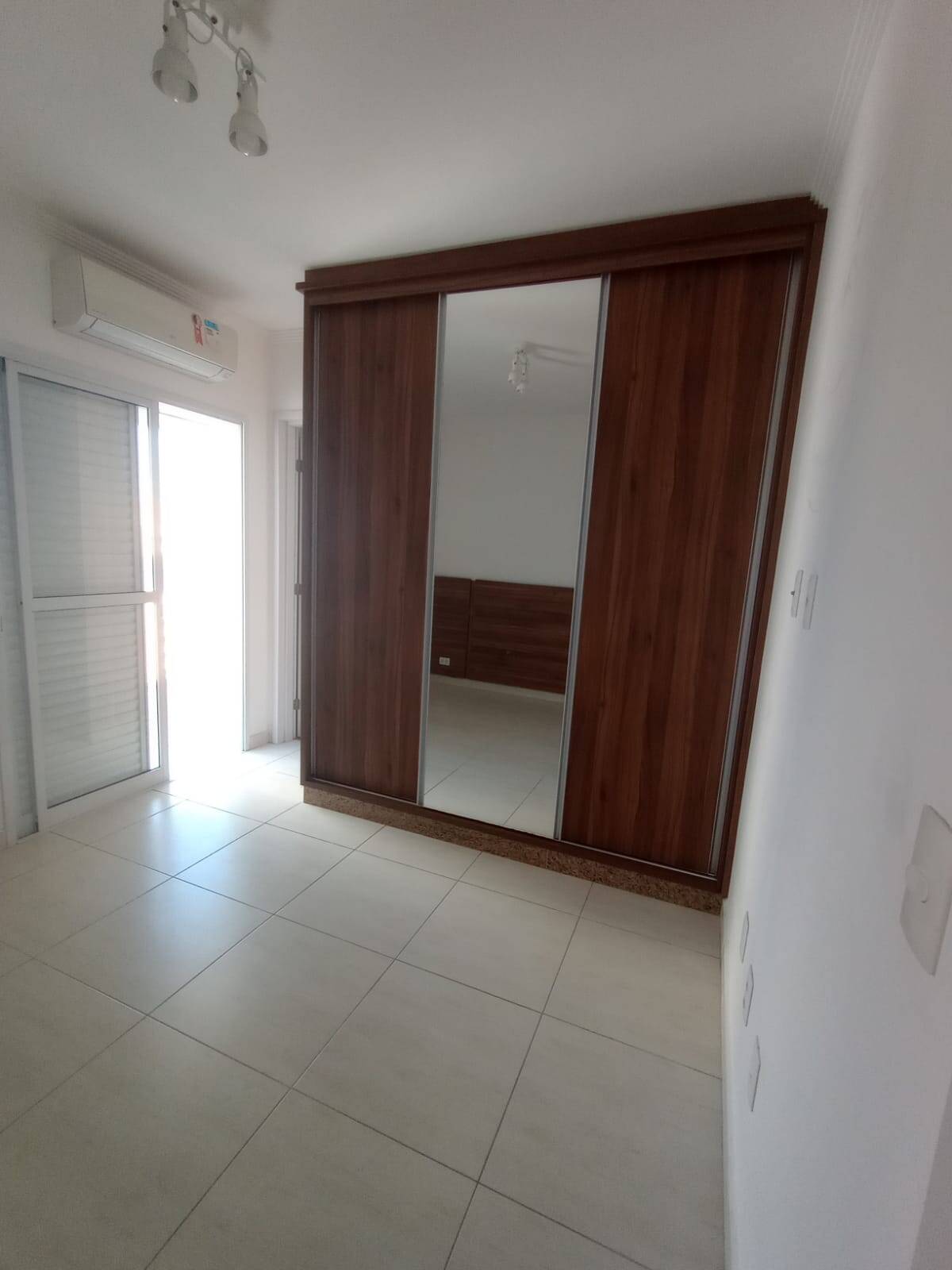 Apartamento à venda com 2 quartos, 99m² - Foto 17