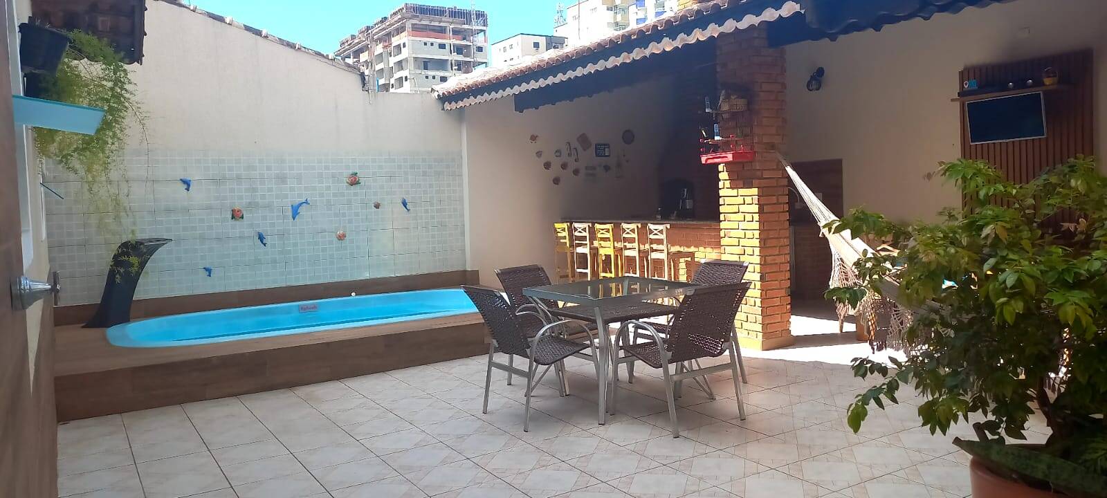 Casa à venda com 3 quartos, 270m² - Foto 1