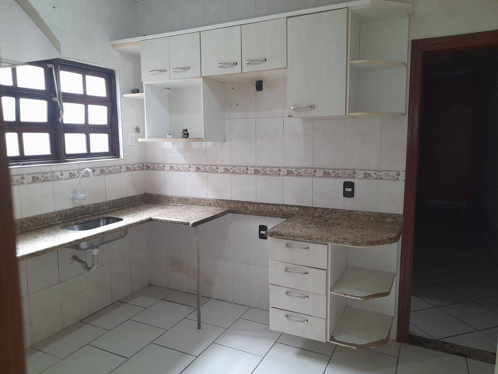 Casa à venda com 3 quartos, 123m² - Foto 8