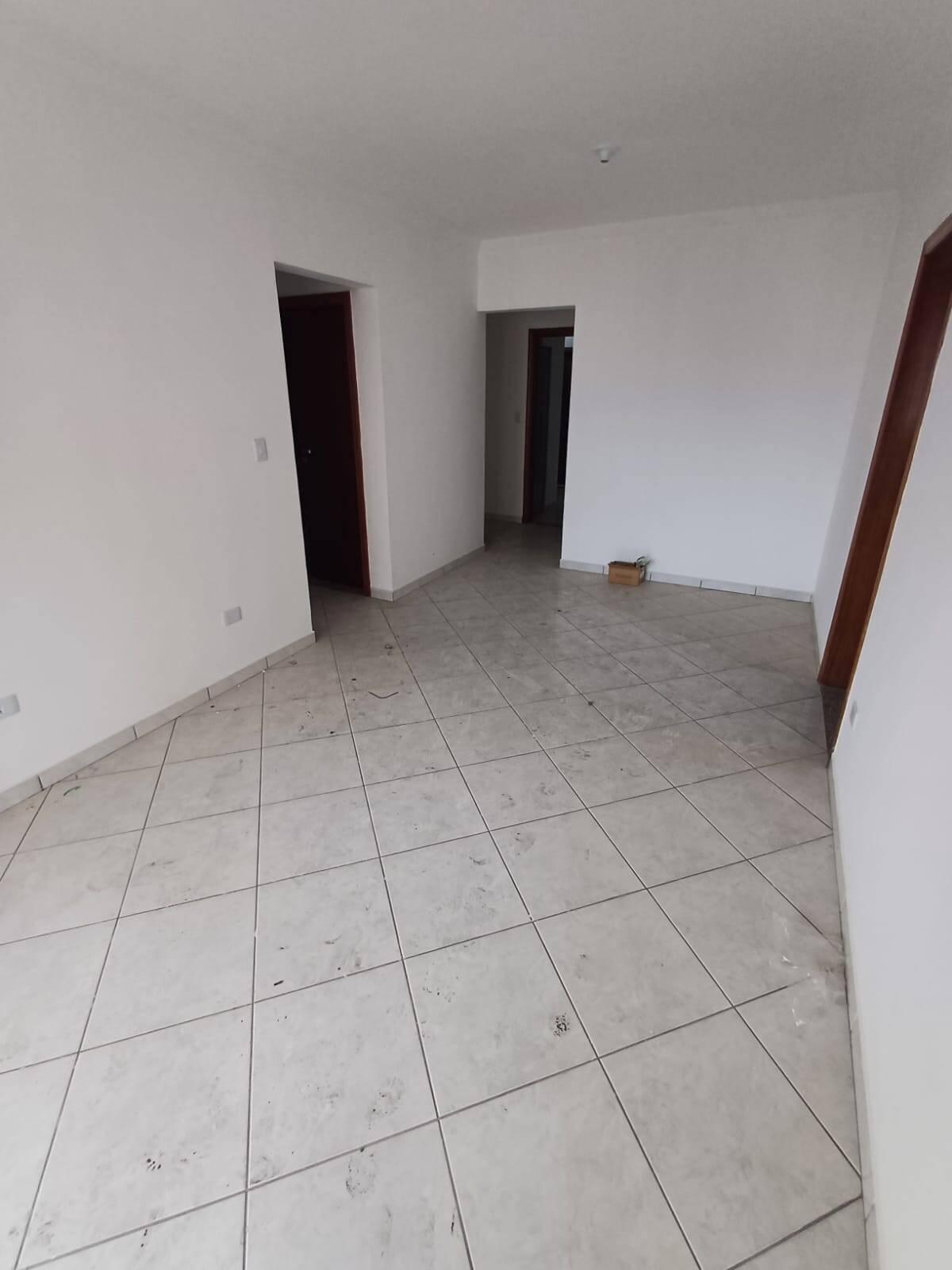 Apartamento para alugar com 2 quartos, 80m² - Foto 2