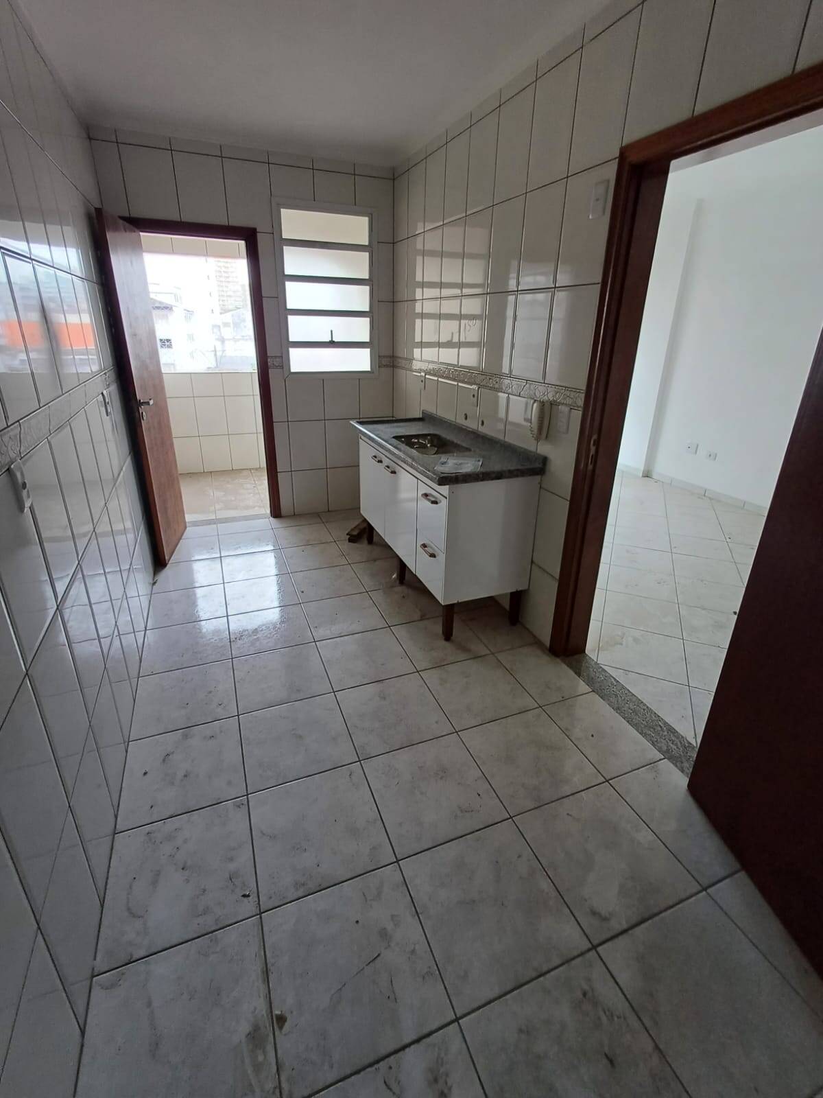 Apartamento para alugar com 2 quartos, 80m² - Foto 3