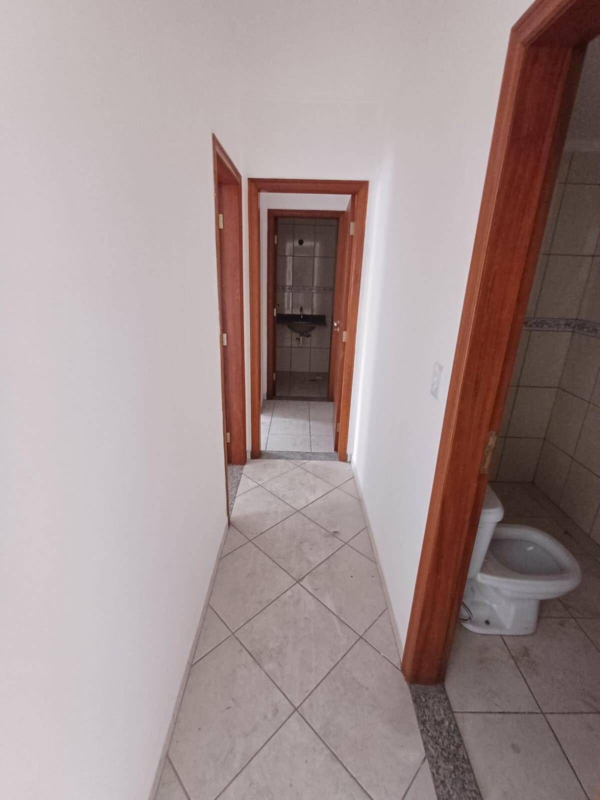 Apartamento para alugar com 2 quartos, 80m² - Foto 9