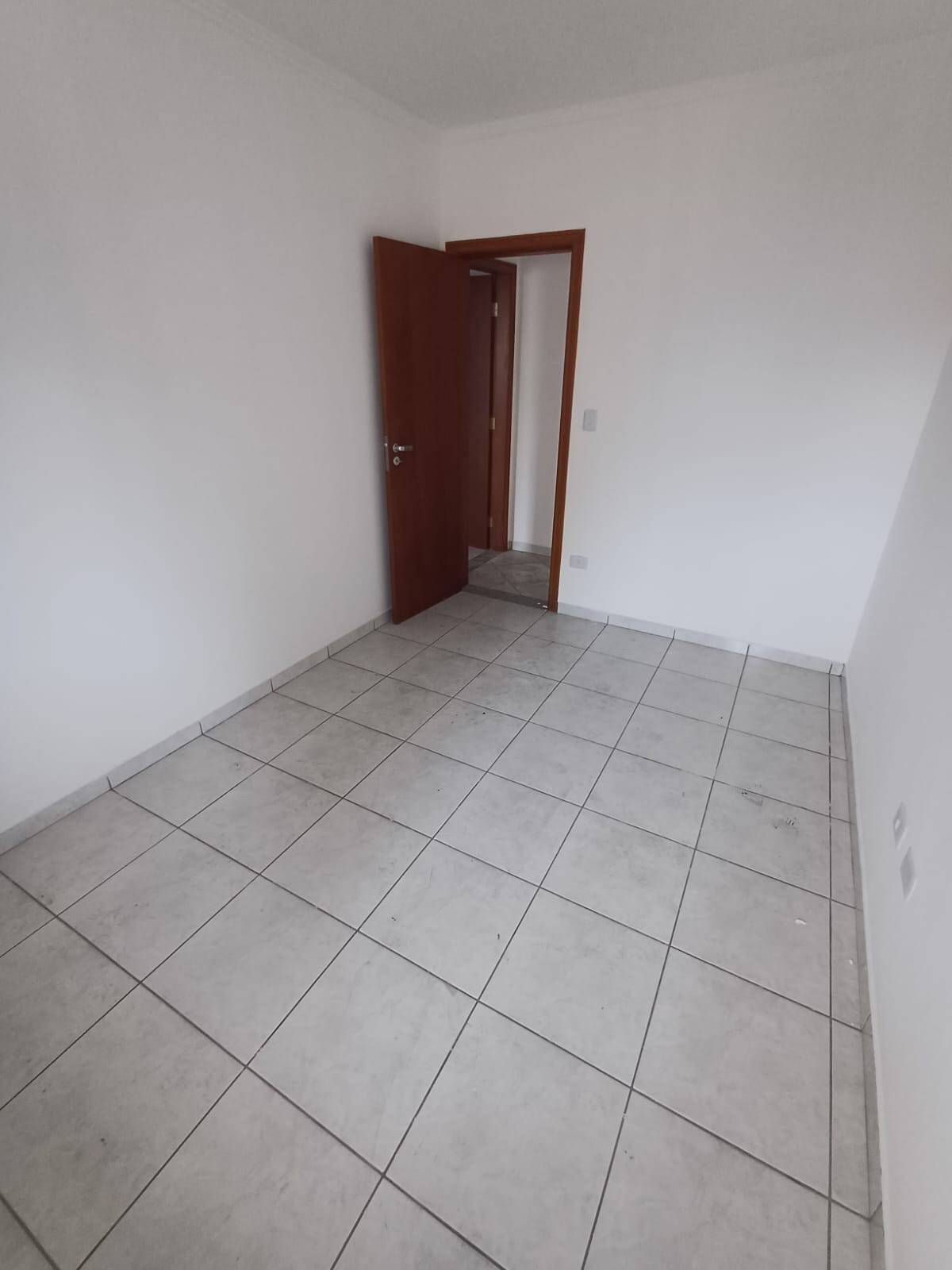 Apartamento para alugar com 2 quartos, 80m² - Foto 13