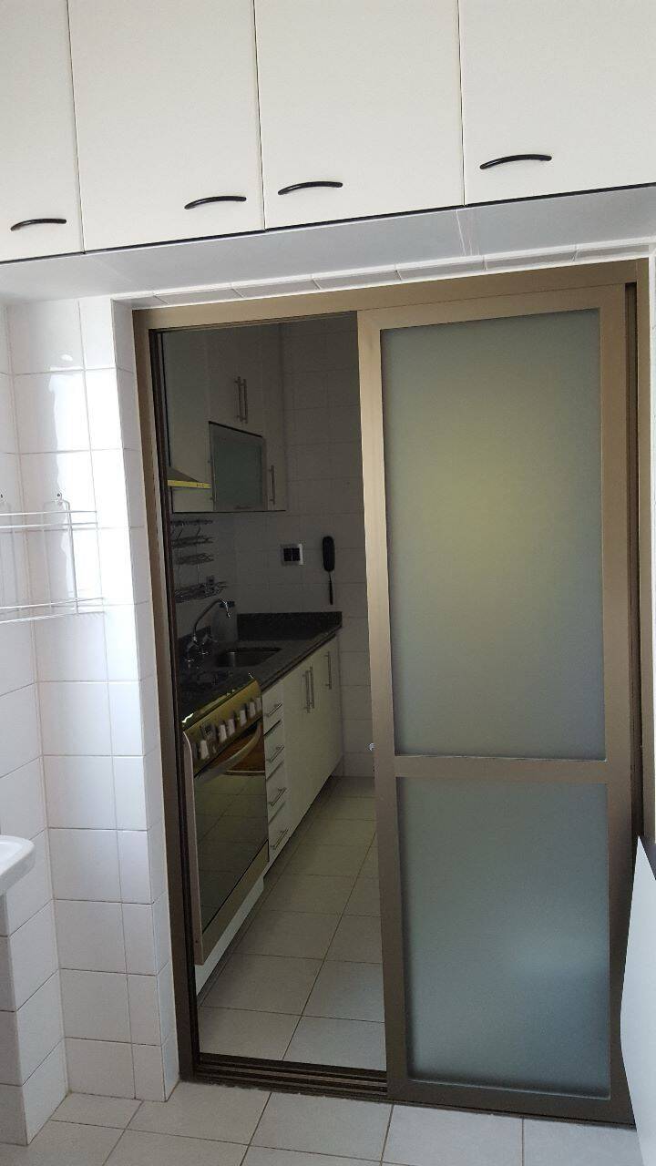 Apartamento para alugar com 3 quartos, 100m² - Foto 5