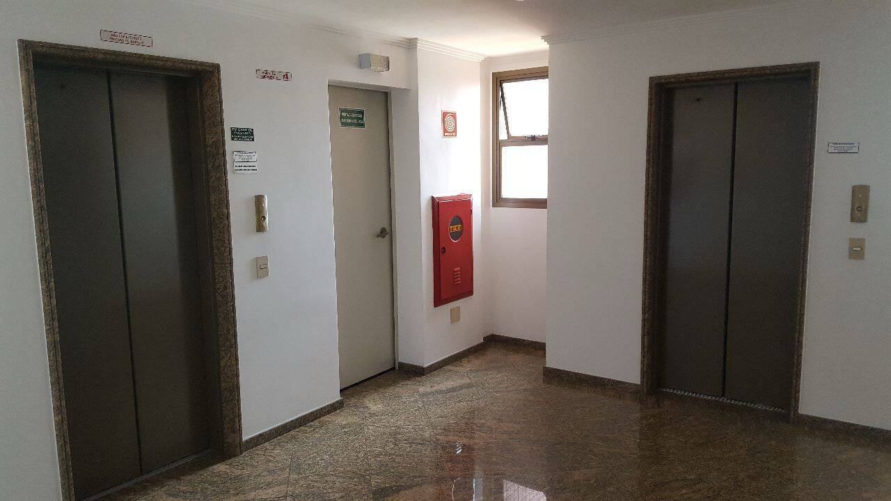 Apartamento para alugar com 3 quartos, 100m² - Foto 29