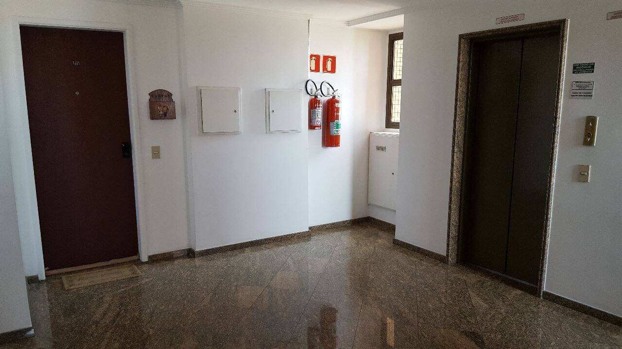 Apartamento para alugar com 3 quartos, 100m² - Foto 30