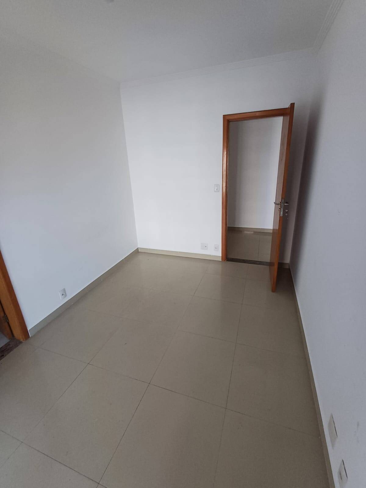 Apartamento para alugar com 2 quartos, 95m² - Foto 18