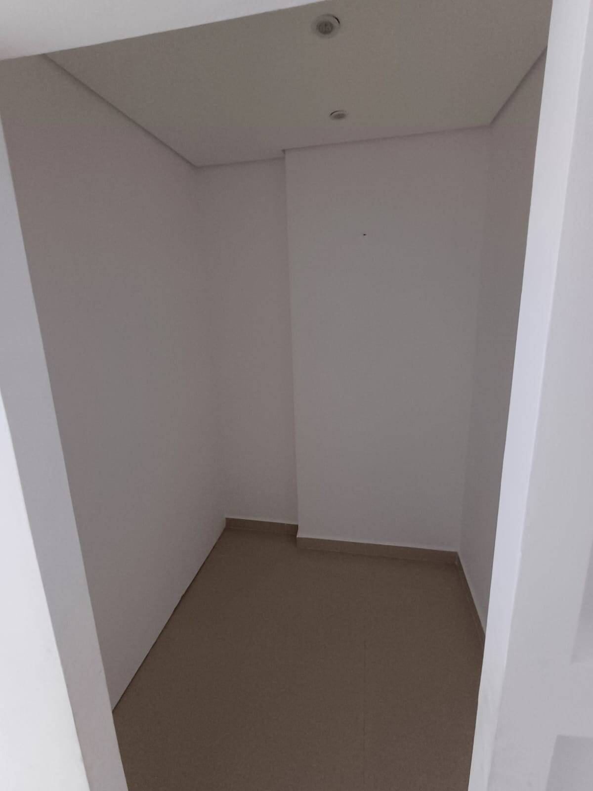 Apartamento para alugar com 2 quartos, 95m² - Foto 23