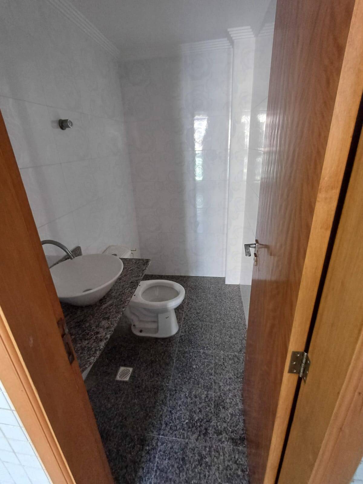 Apartamento para alugar com 2 quartos, 95m² - Foto 29