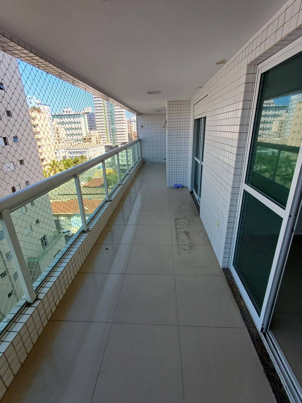 Apartamento para alugar com 2 quartos, 95m² - Foto 30