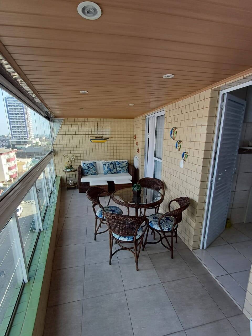 Apartamento à venda com 3 quartos, 119m² - Foto 1