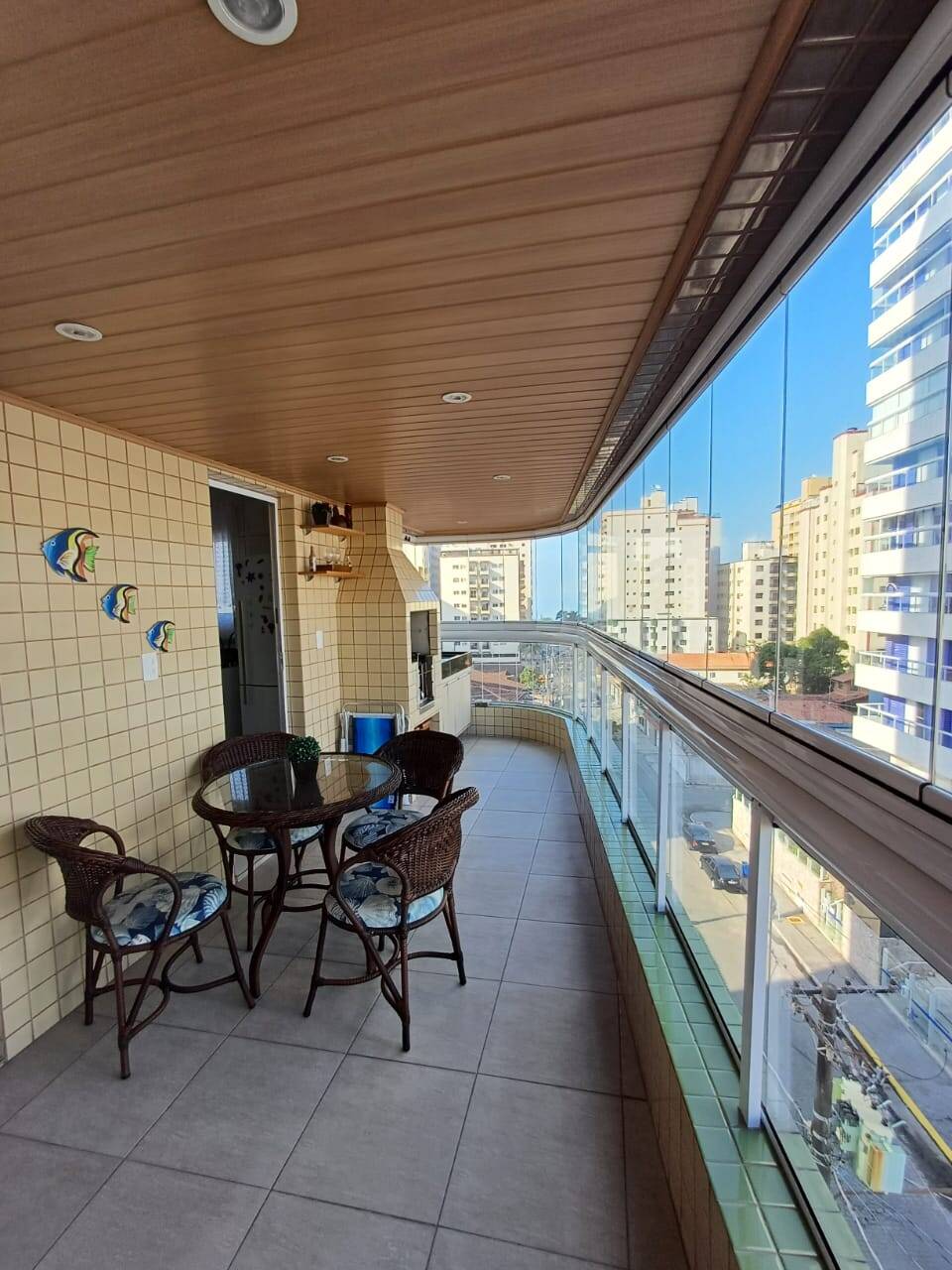 Apartamento à venda com 3 quartos, 119m² - Foto 2