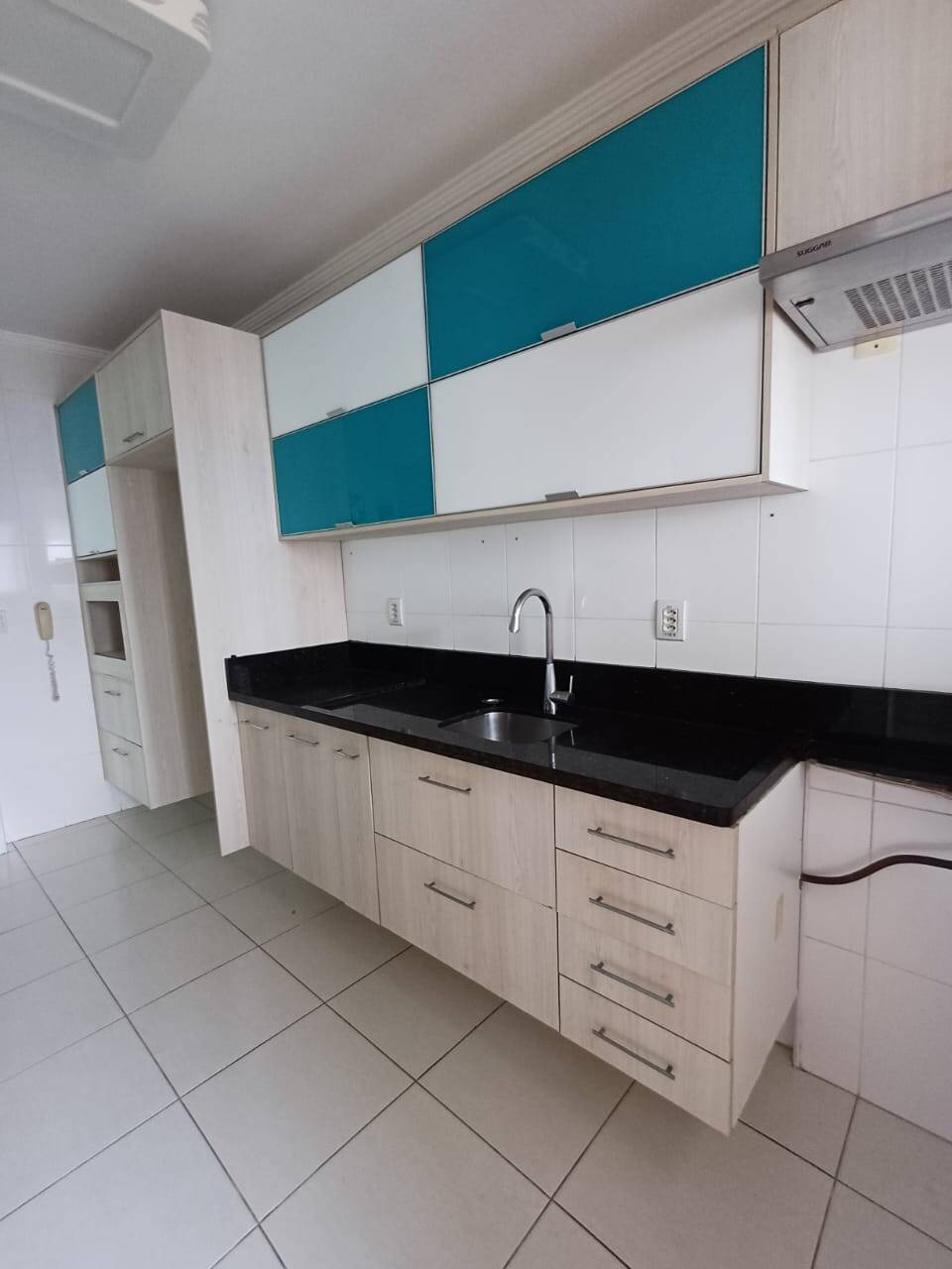 Apartamento à venda com 2 quartos, 85m² - Foto 2