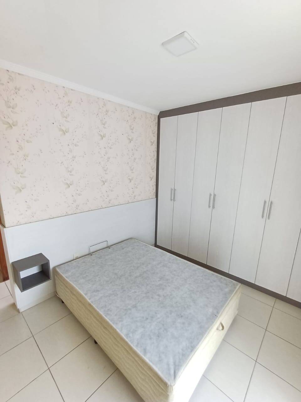 Apartamento à venda com 2 quartos, 85m² - Foto 9