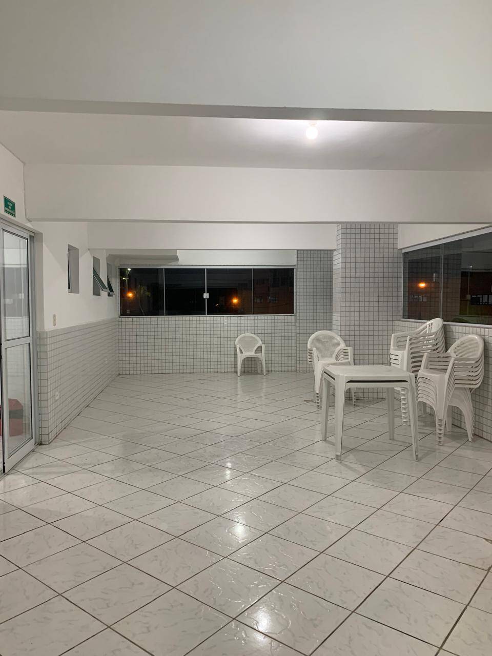 Apartamento à venda com 2 quartos, 80m² - Foto 19