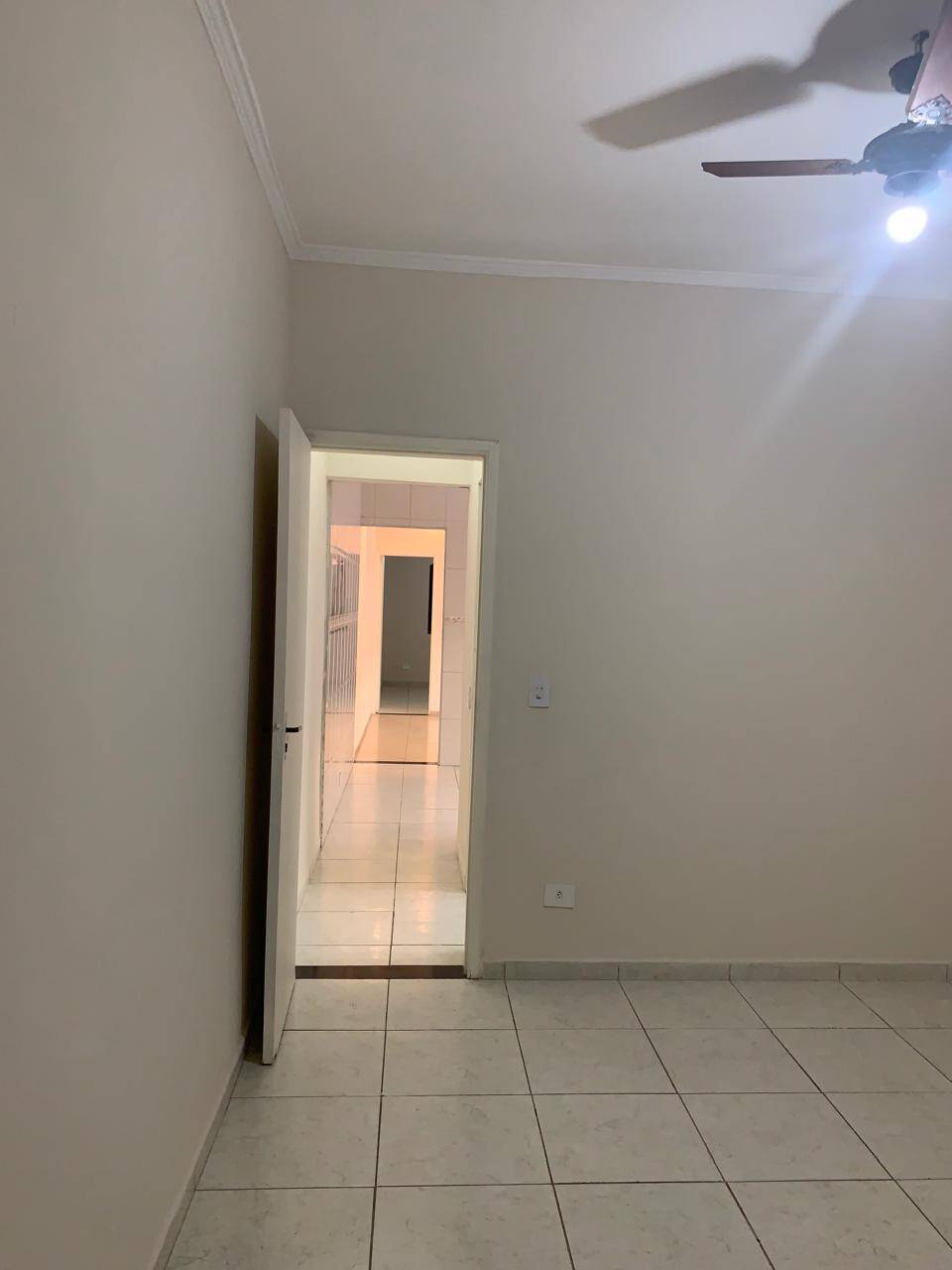 Casa à venda com 2 quartos, 92m² - Foto 9