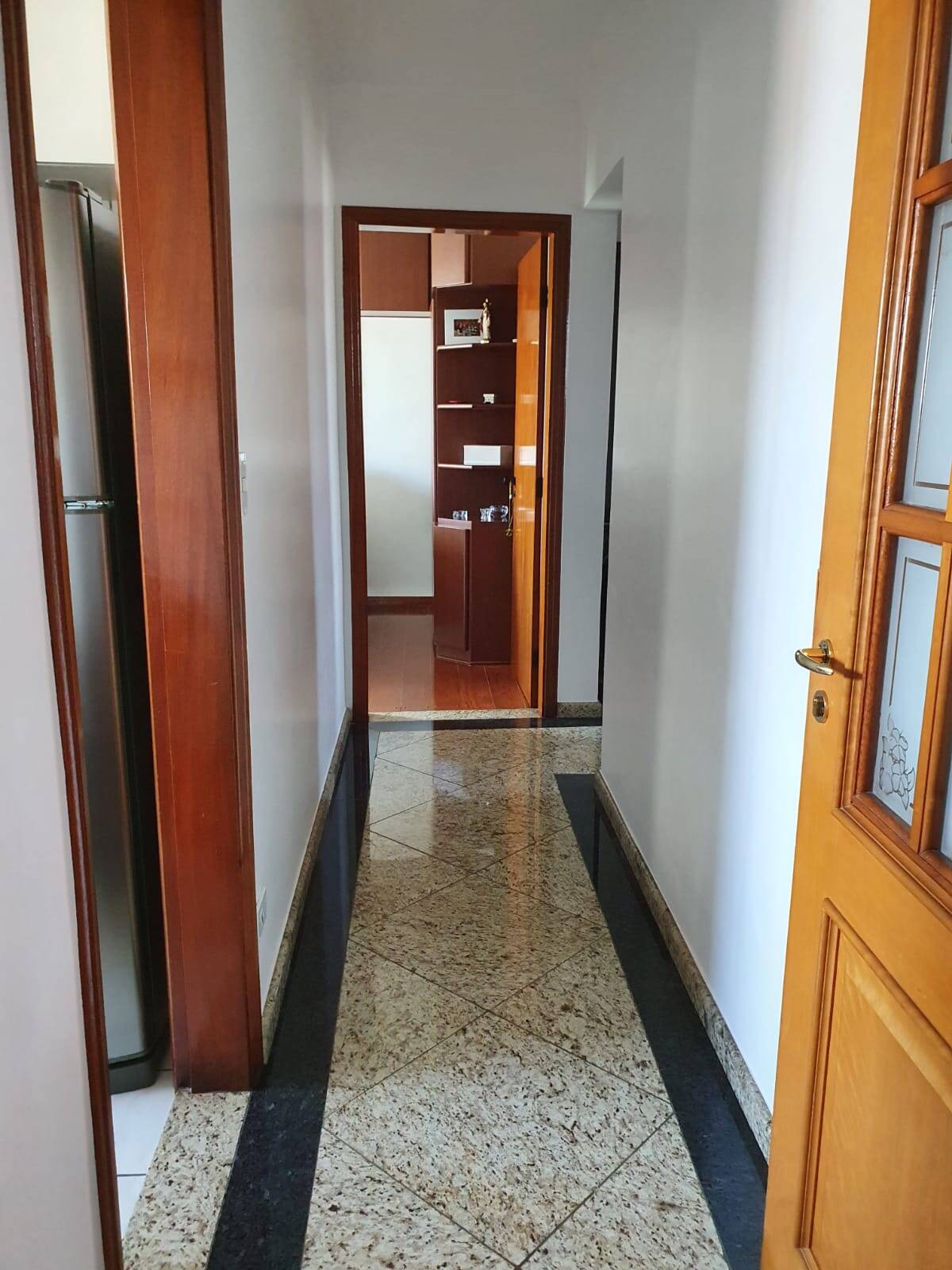 Apartamento à venda com 3 quartos, 98m² - Foto 11