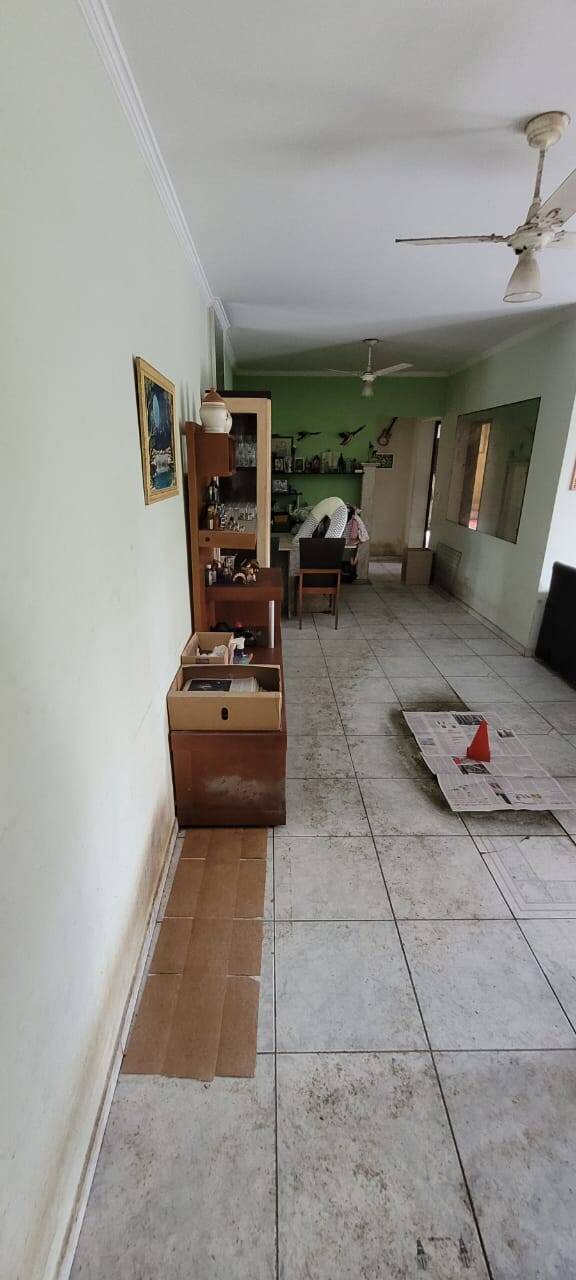 Apartamento à venda com 3 quartos, 180m² - Foto 5