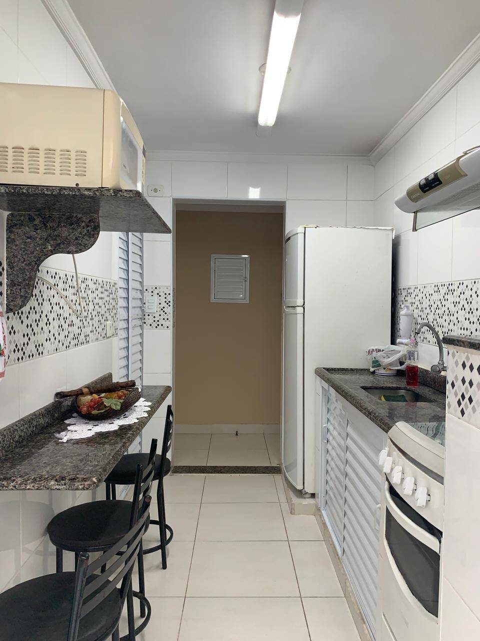 Apartamento à venda com 2 quartos, 84m² - Foto 3