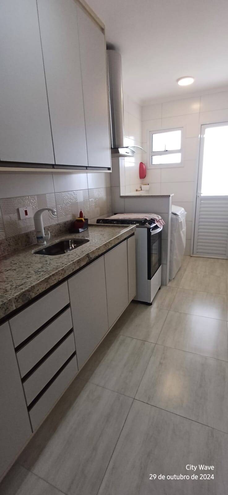 Apartamento à venda com 2 quartos, 75m² - Foto 6