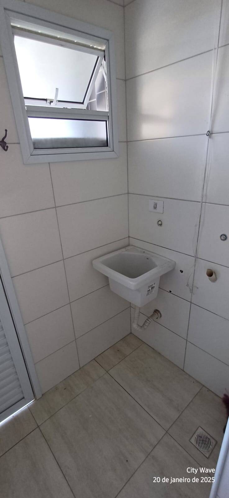 Apartamento para alugar com 2 quartos, 77m² - Foto 4