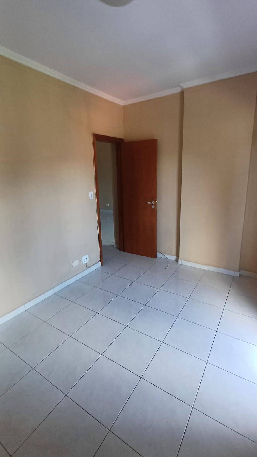 Apartamento para alugar com 2 quartos, 92m² - Foto 6