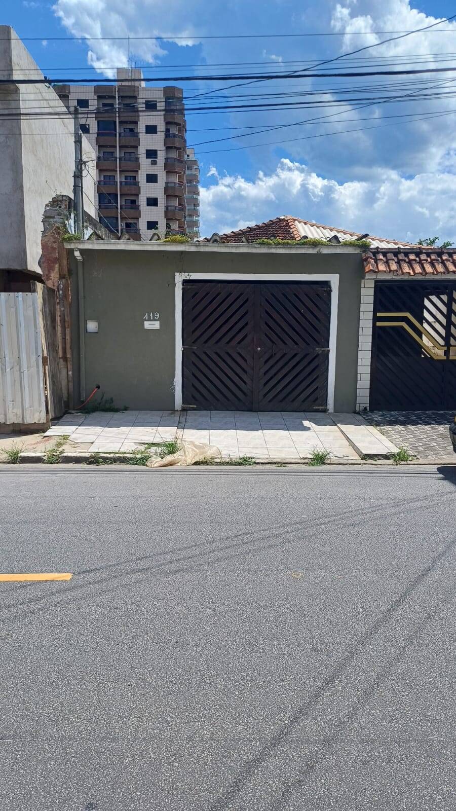 Casa para alugar com 2 quartos, 140m² - Foto 1