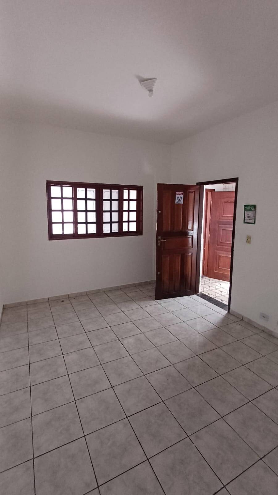 Casa para alugar com 2 quartos, 140m² - Foto 5